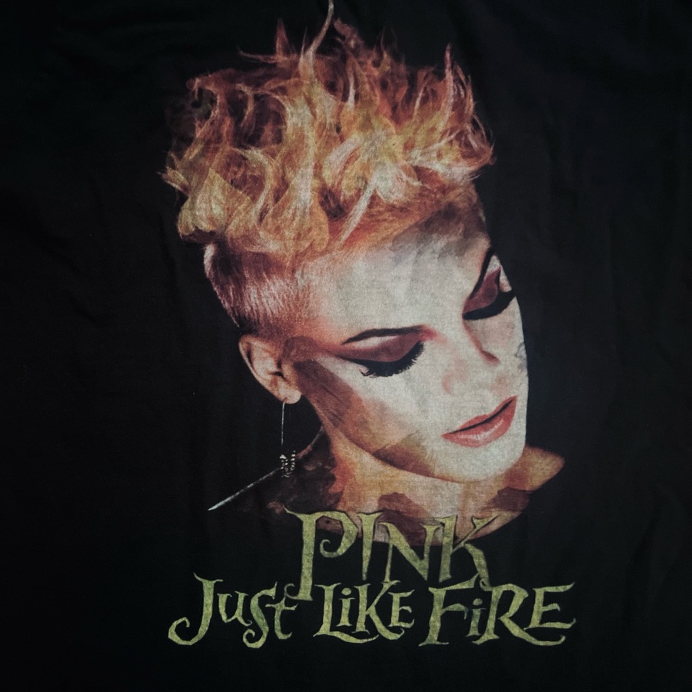 Pink Just Like Fire Black Medium Tour T-shirt - Picture 1 of 2